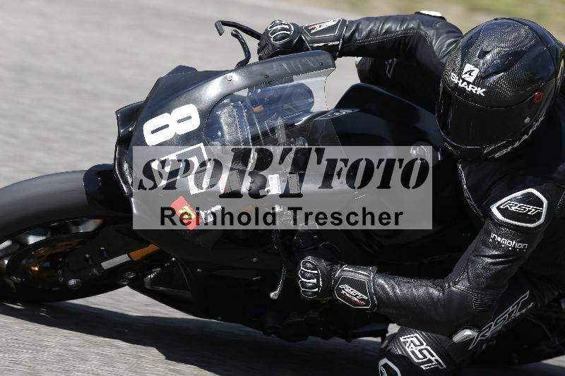 /10 20.04.2026  Pluess Moto Sport ADR/Freies Fahren/85